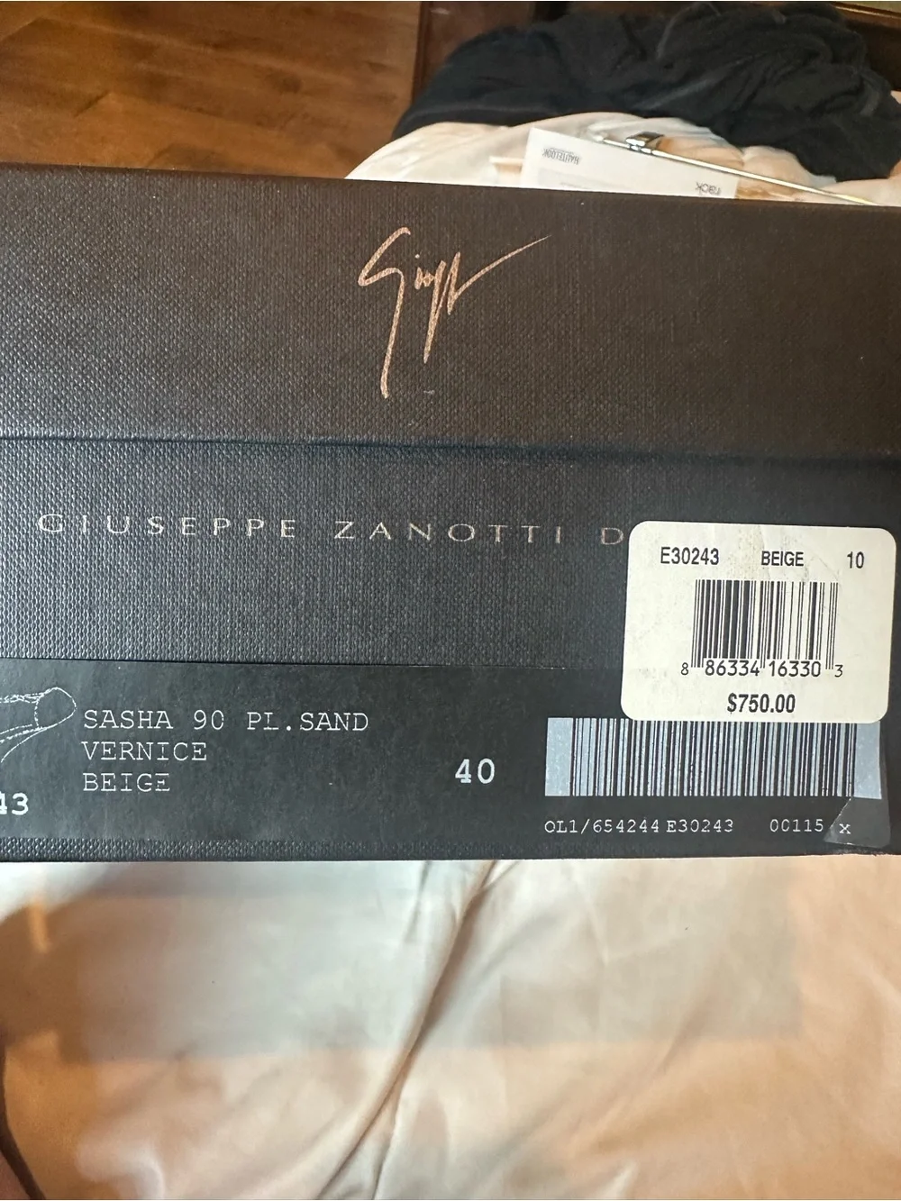 Giuseppe Zanotti Yellow and Black Patent T-Strap Sandals